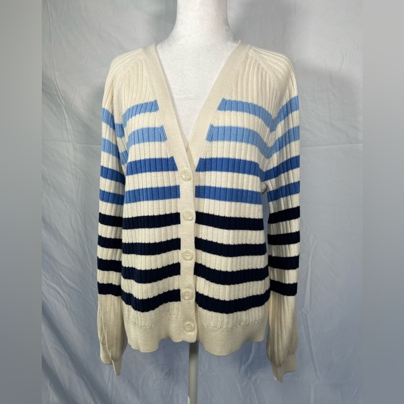 Talbots cardigan - Picture 2 of 8